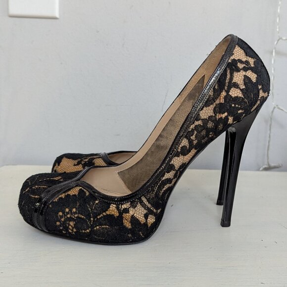 Alexander McQueen Lacy Pumps - Picture 1 of 11